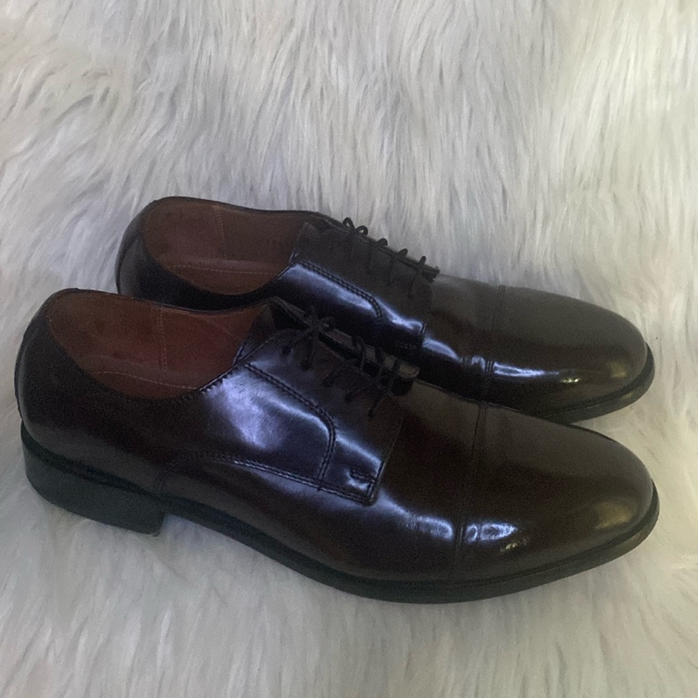 2 for $50 Florsheim Dress Shoes Men's Size 9.5 D Broxton Cap-Toe Leather - Picture 2 of 16